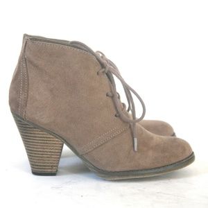 Sz 6 MIA Shawna Taupe Faux Leather Lace up Booties